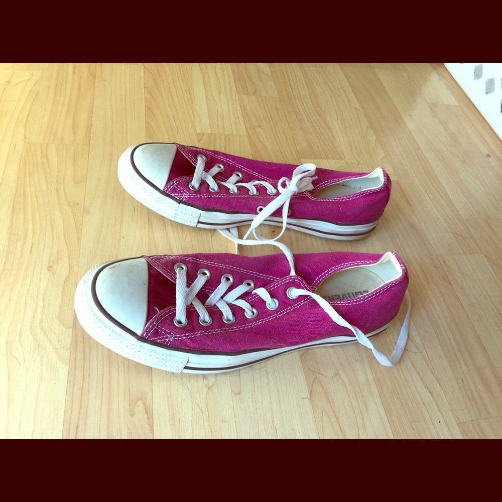 Ladies converse